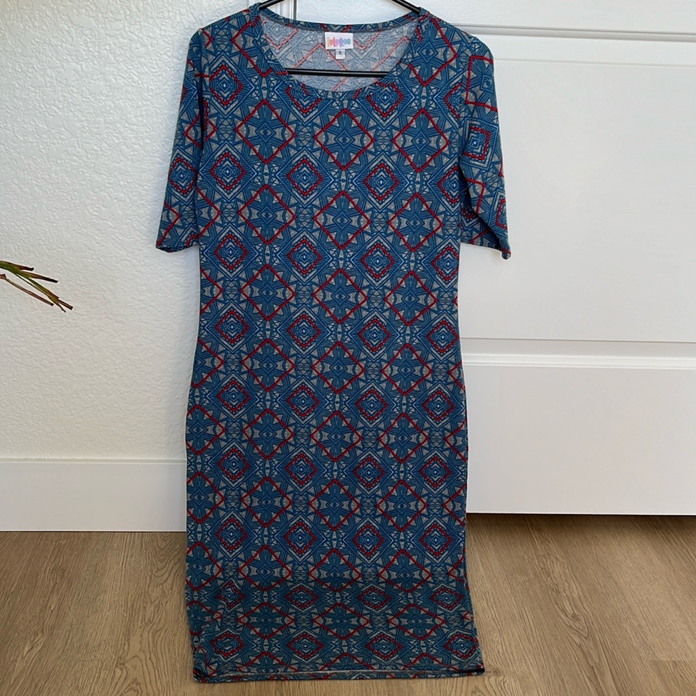 NWOT Patterned dress